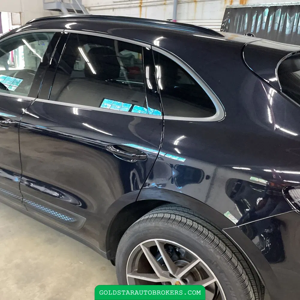2024 Porsche Macan Base