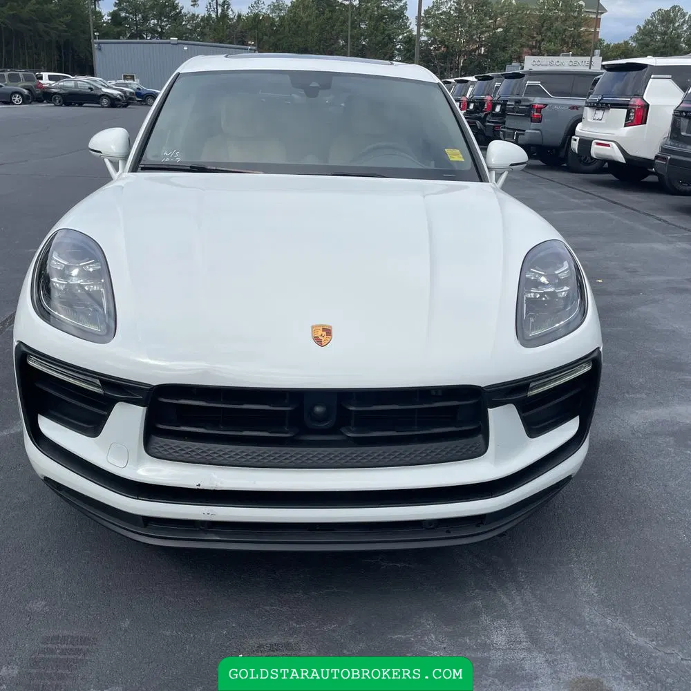 2022 Porsche Macan Base