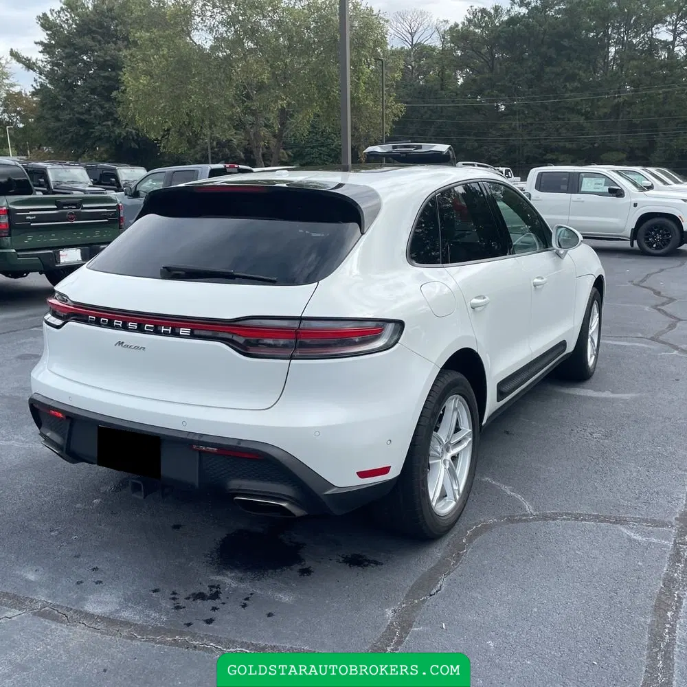 2022 Porsche Macan Base