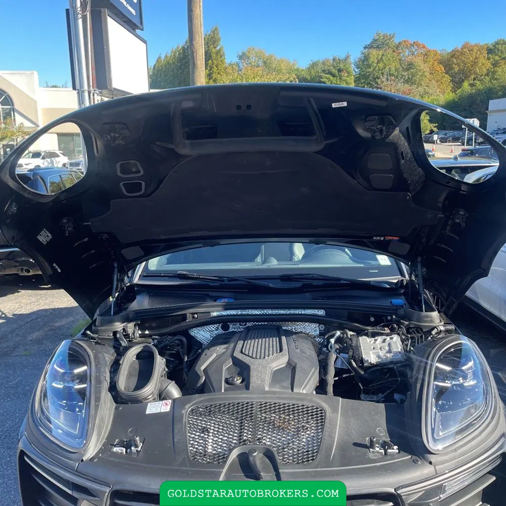 2024 Porsche Macan Base