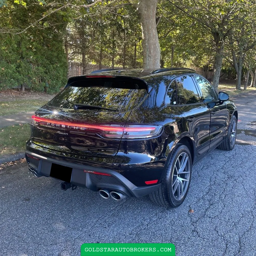 2024 Porsche Macan Base