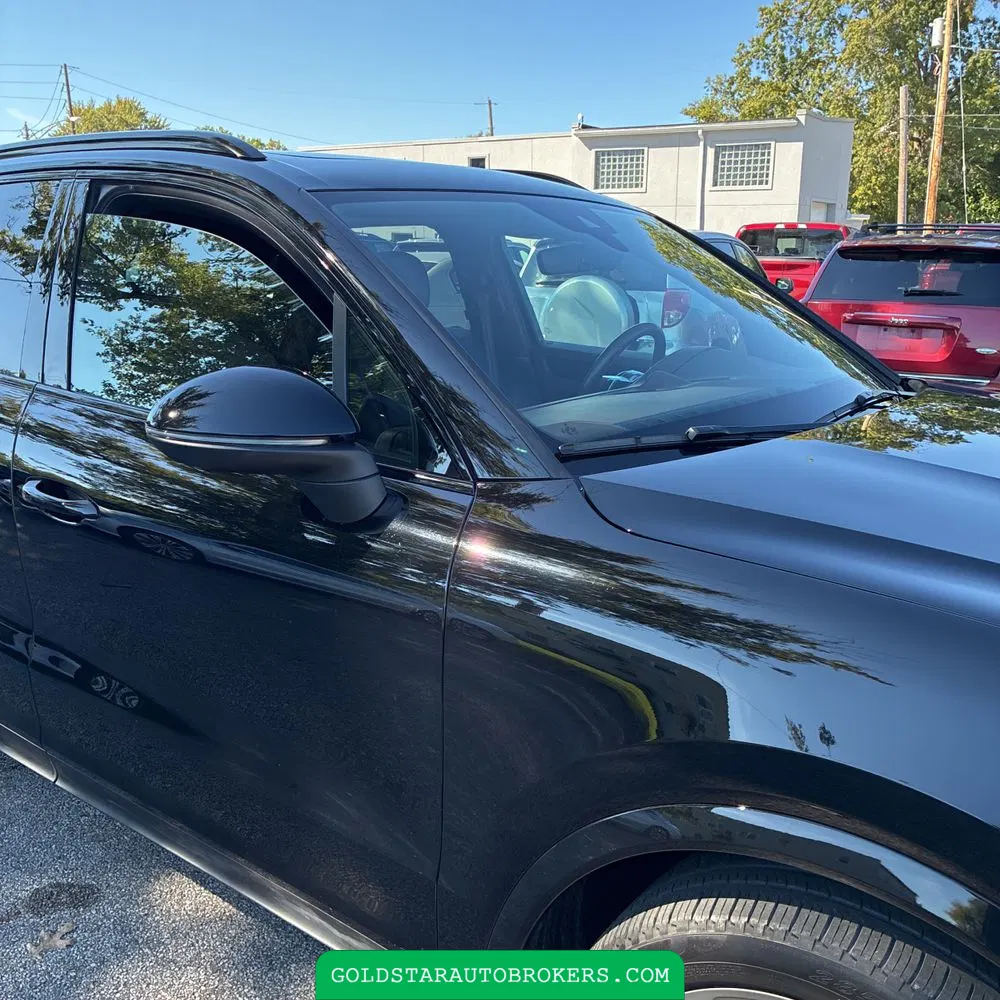 2023 Porsche Cayenne Platinum Edition