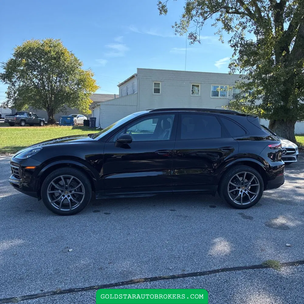2023 Porsche Cayenne Platinum Edition