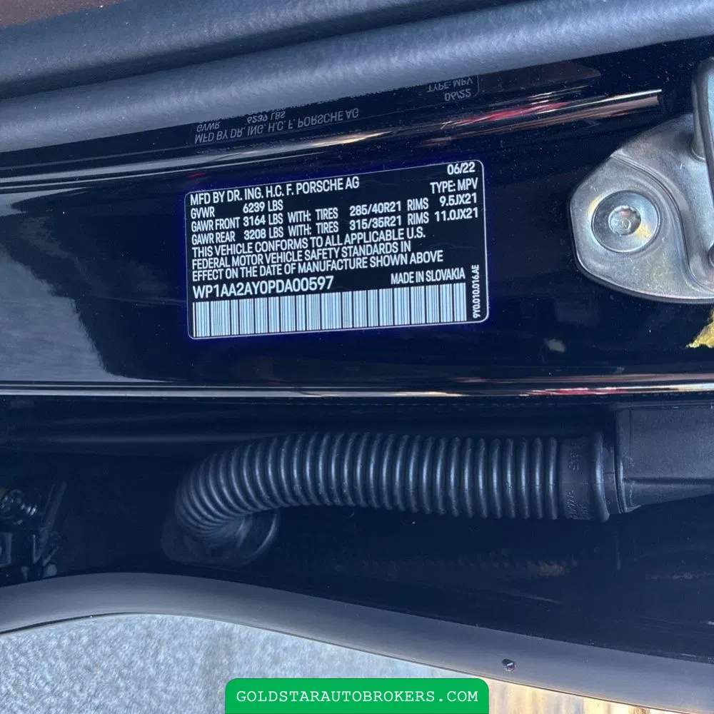 2023 Porsche Cayenne Platinum Edition