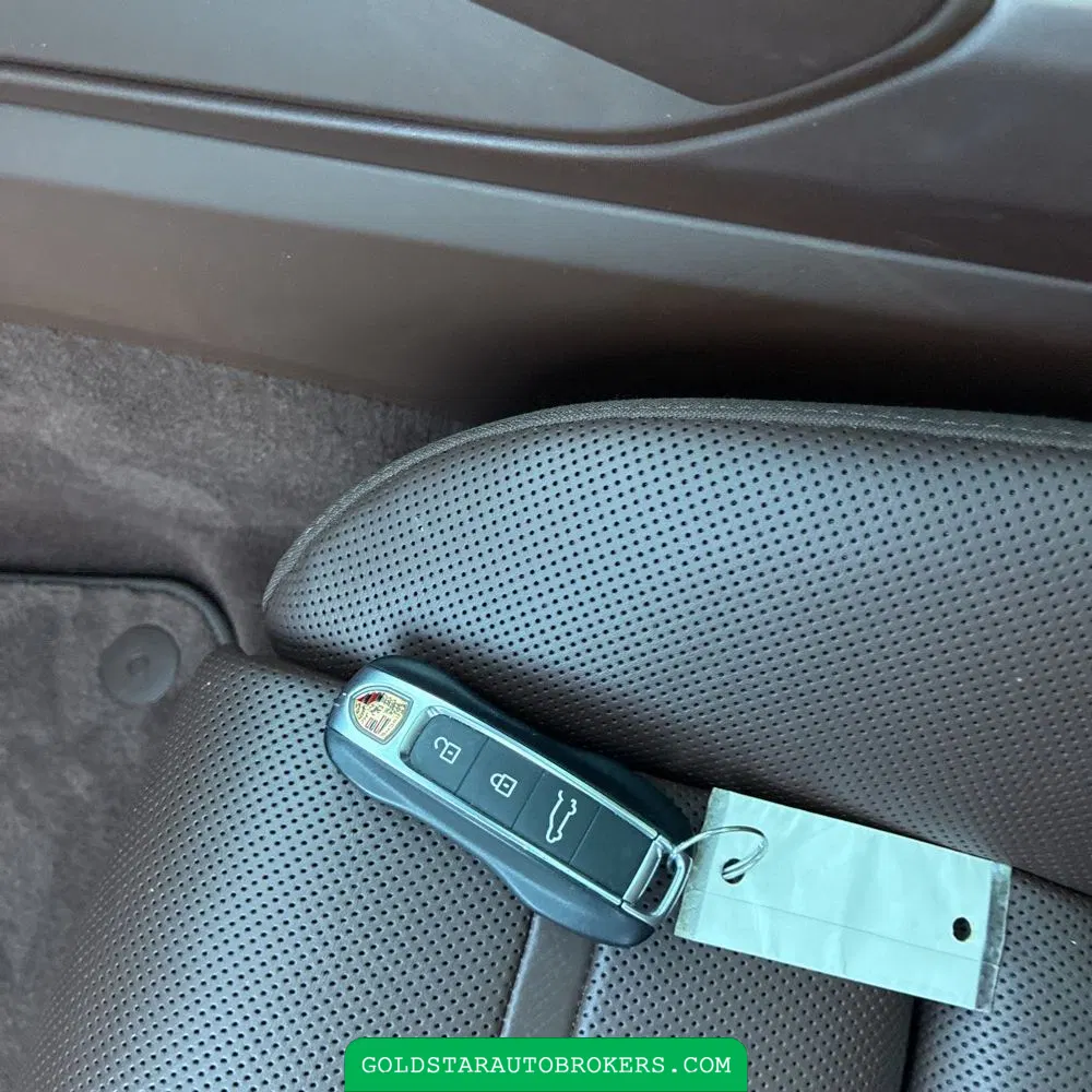 2023 Porsche Cayenne Platinum Edition