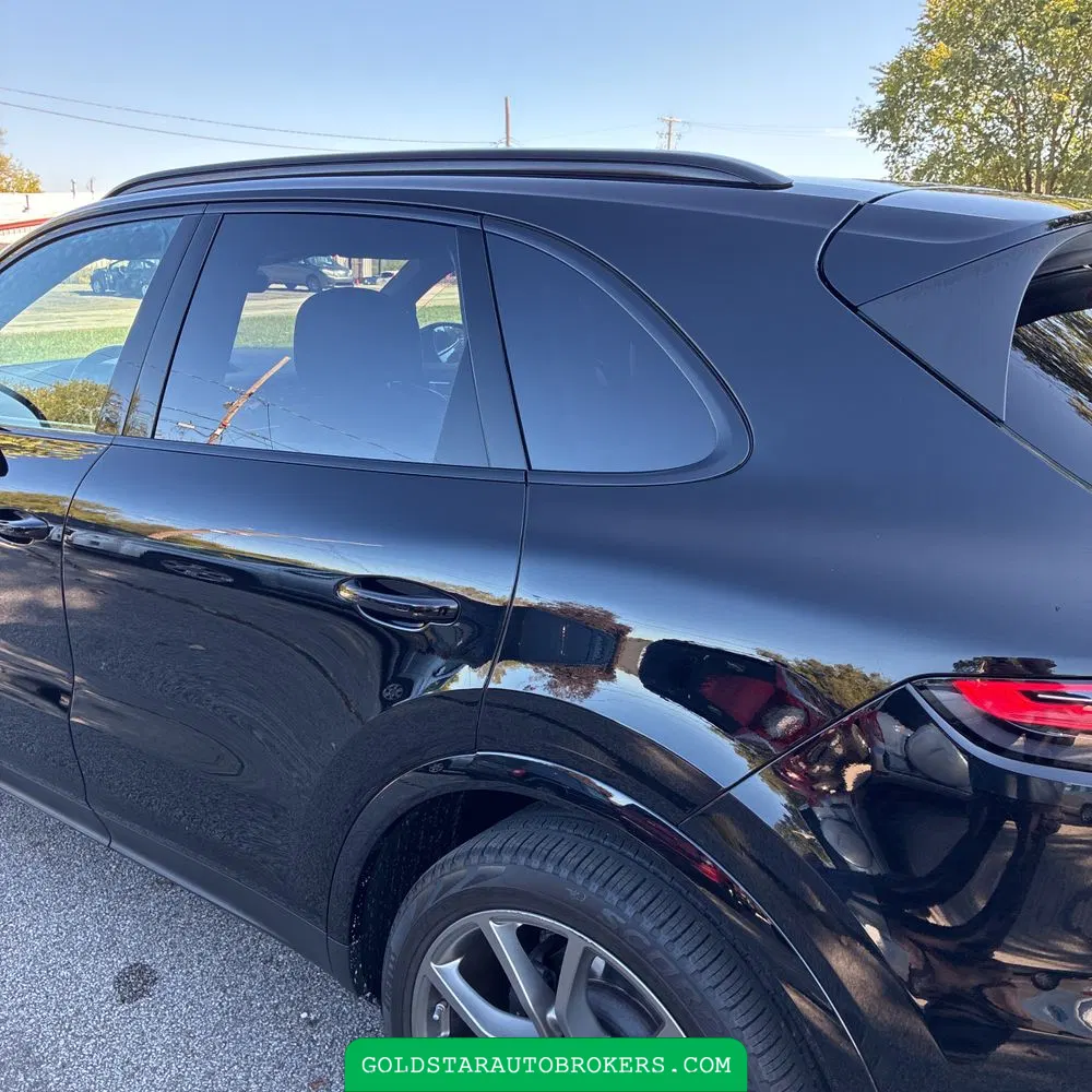 2023 Porsche Cayenne Platinum Edition