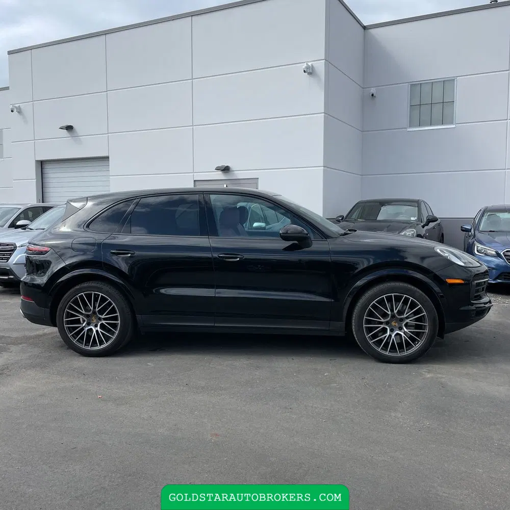 2021 Porsche Cayenne Base