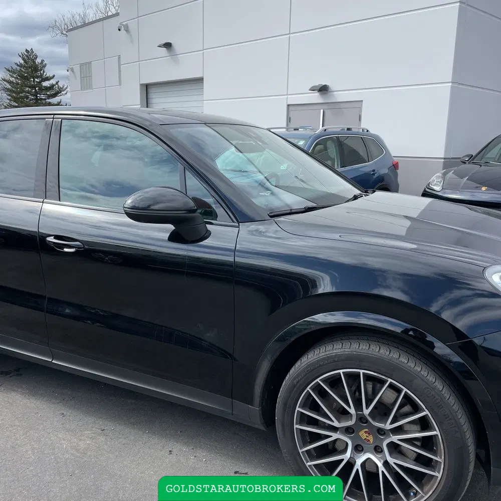 2021 Porsche Cayenne Base