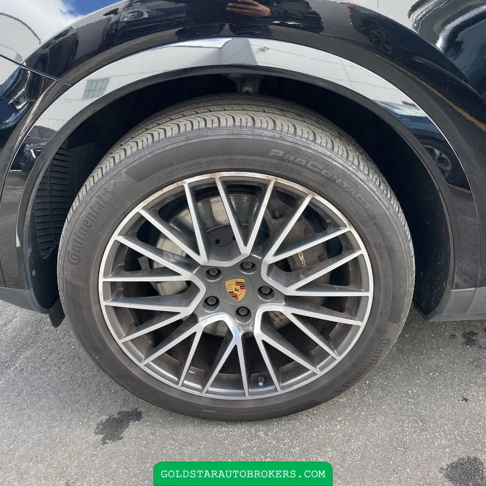 2021 Porsche Cayenne Base