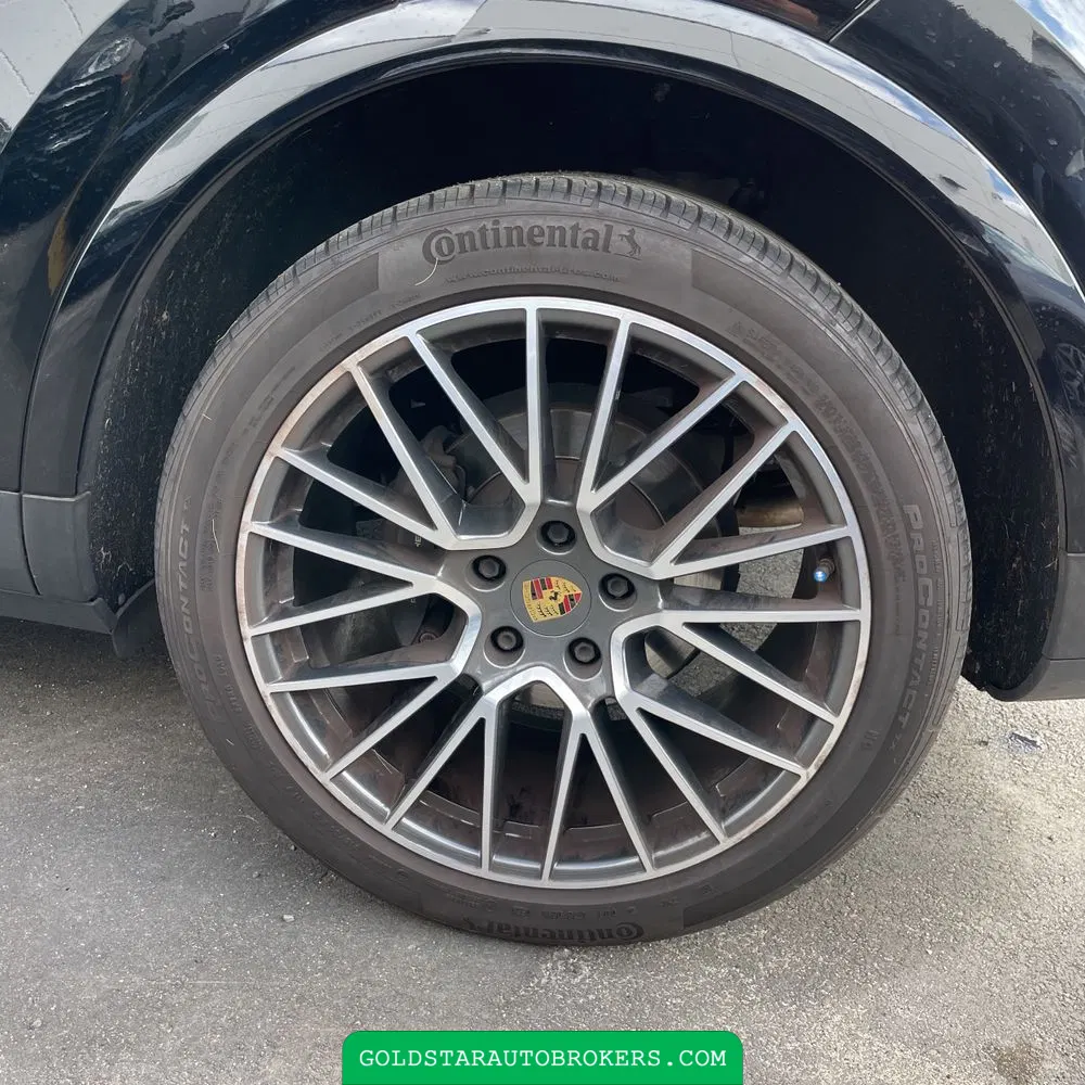 2021 Porsche Cayenne Base