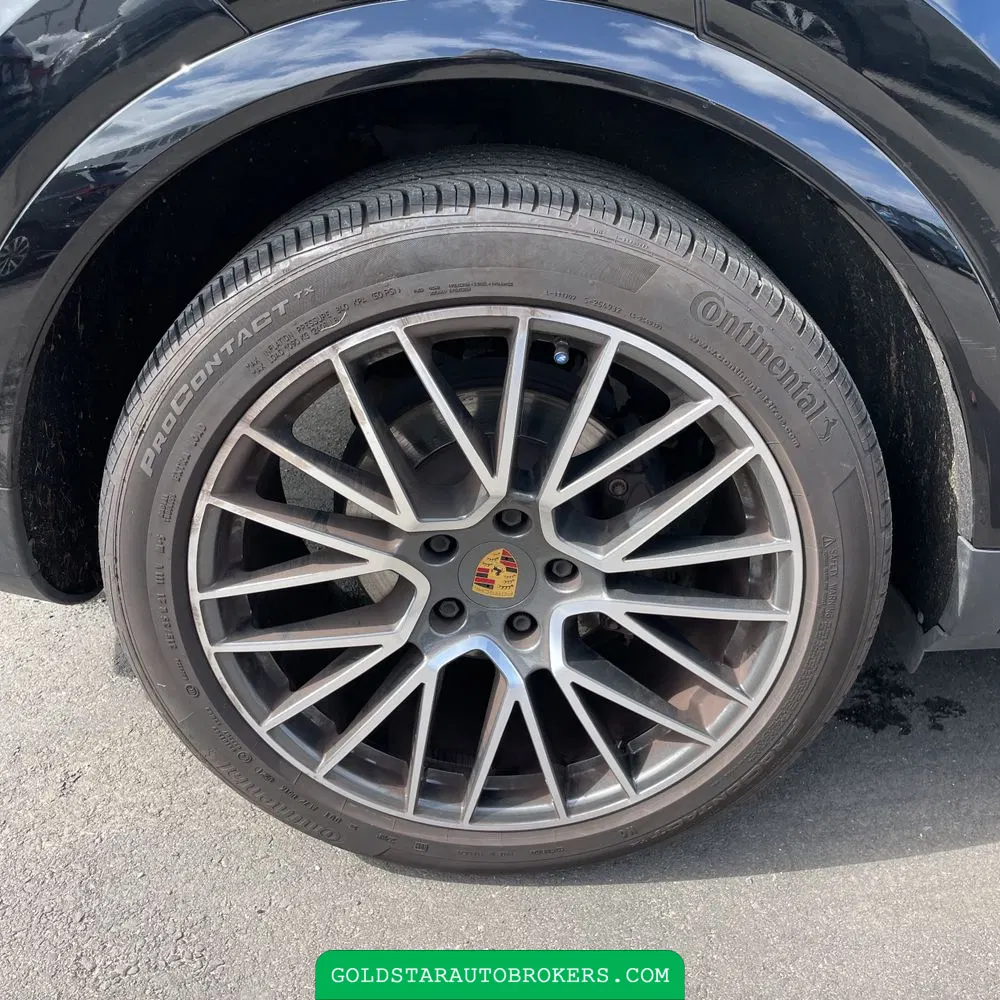 2021 Porsche Cayenne Base