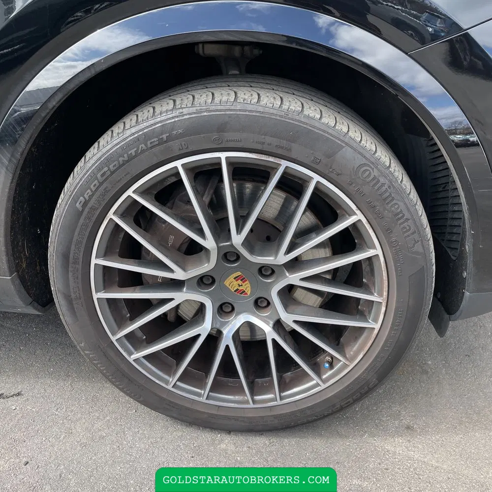 2021 Porsche Cayenne Base