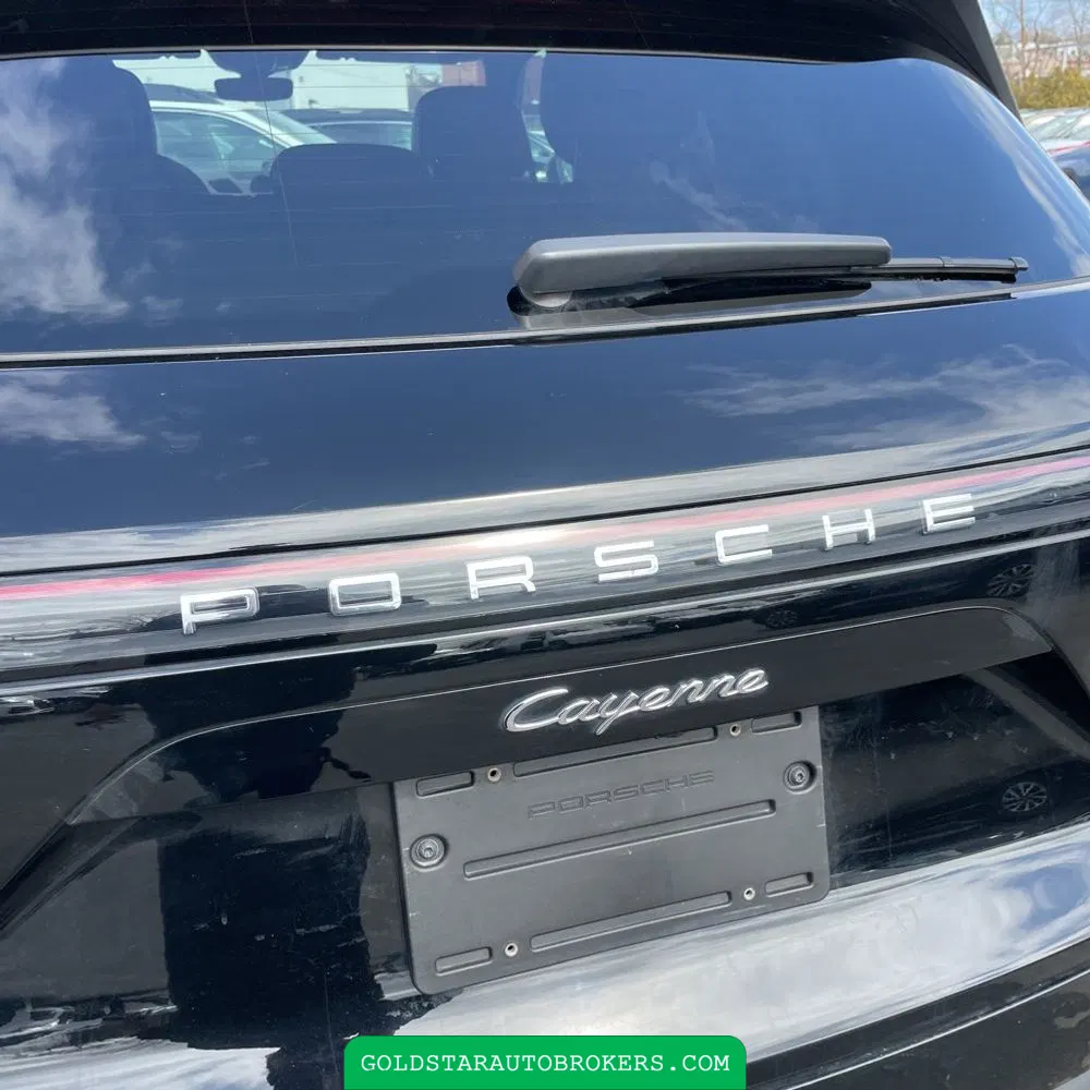 2021 Porsche Cayenne Base