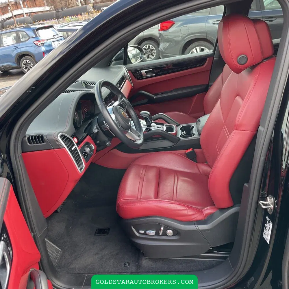 2021 Porsche Cayenne Base