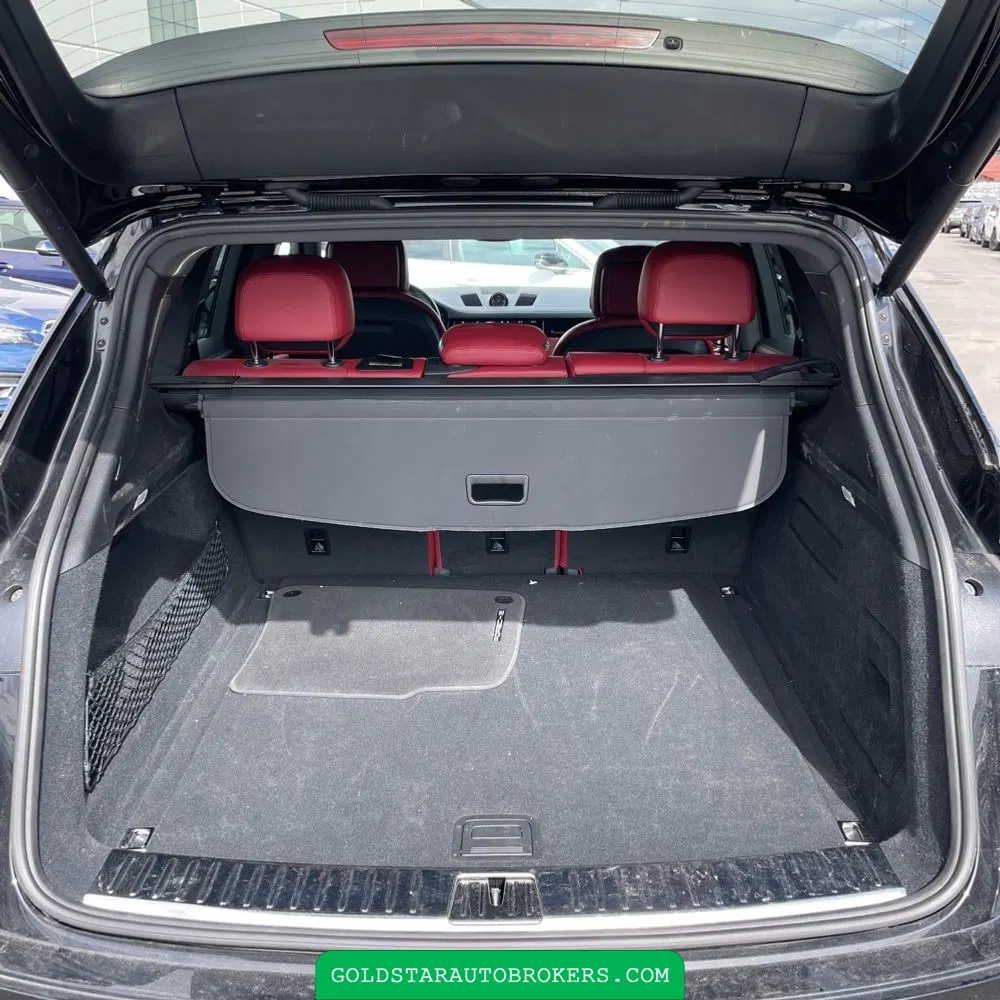 2021 Porsche Cayenne Base