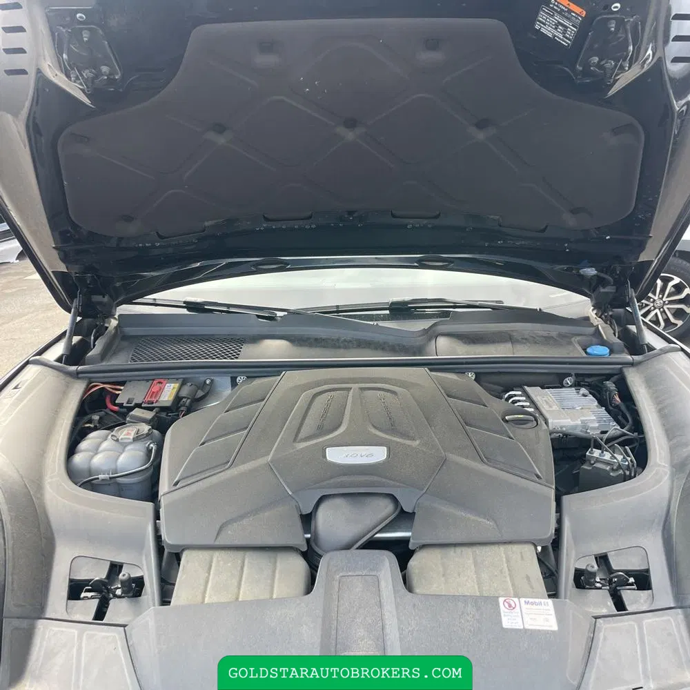2021 Porsche Cayenne Base