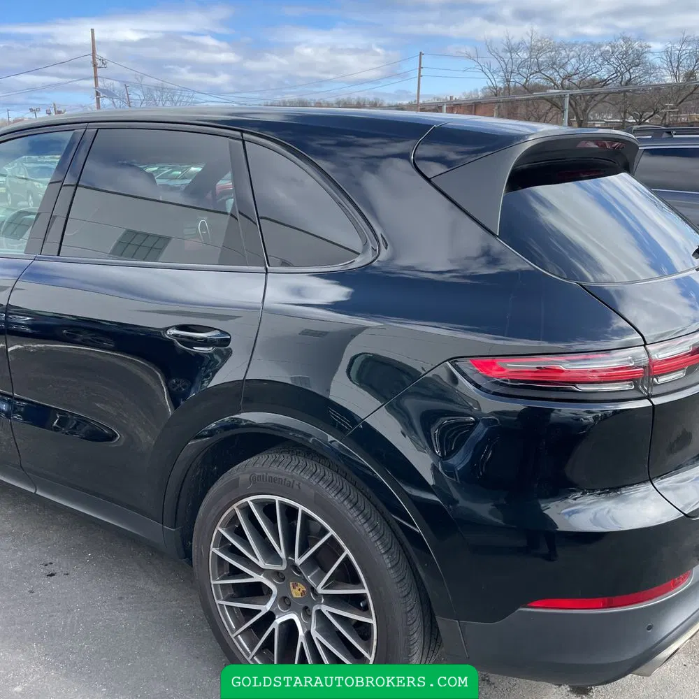 2021 Porsche Cayenne Base
