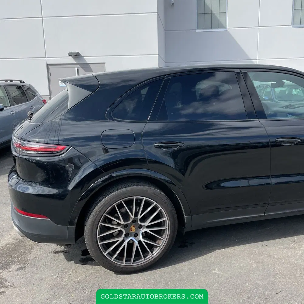 2021 Porsche Cayenne Base