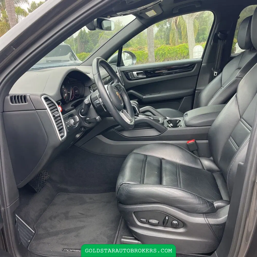 2023 Porsche Cayenne