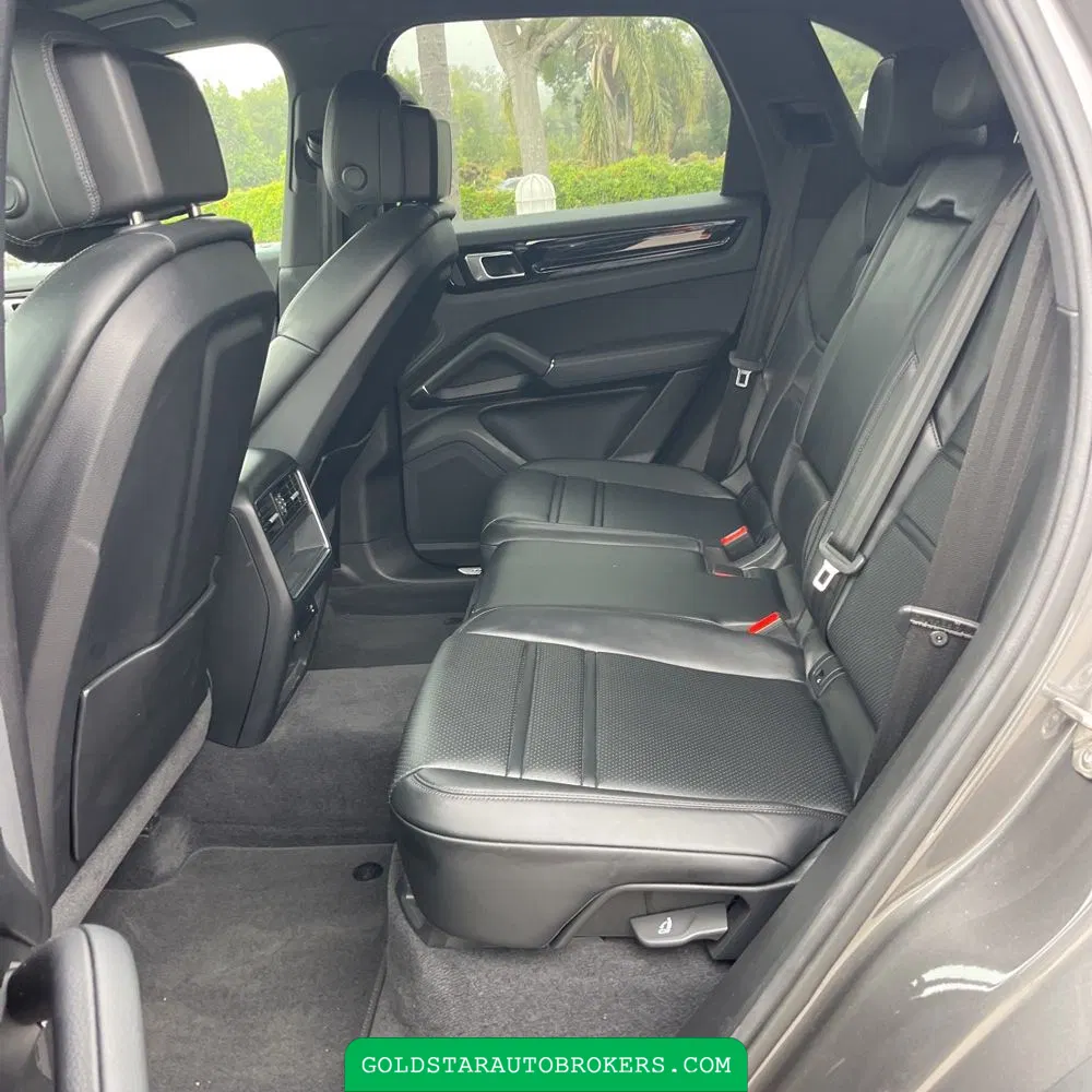 2023 Porsche Cayenne