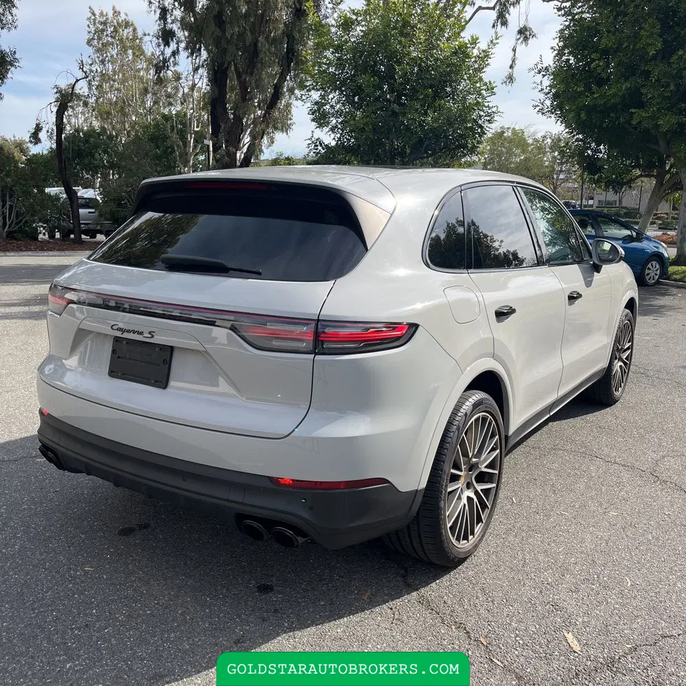 2022 Porsche Cayenne S