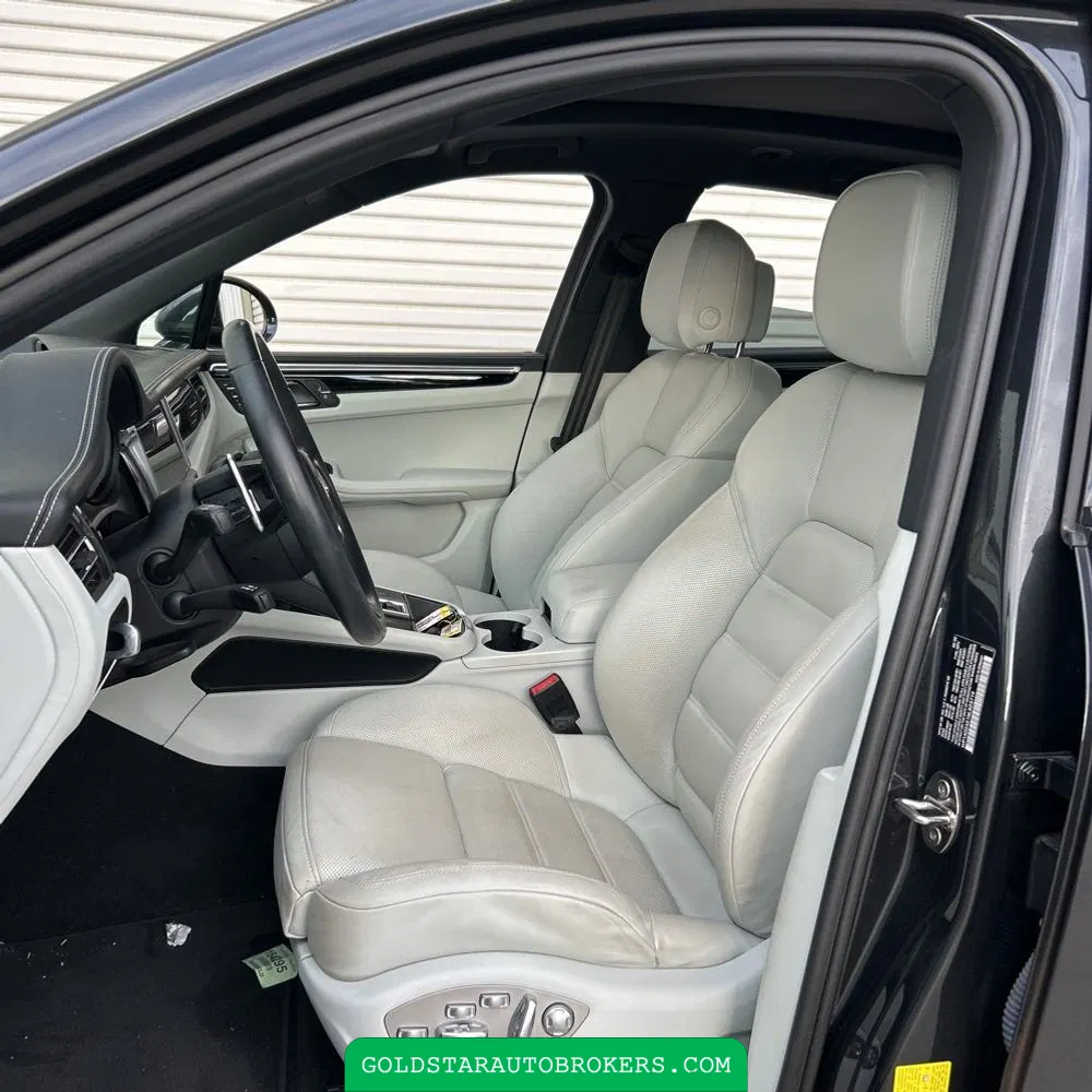 2022 Porsche Macan S