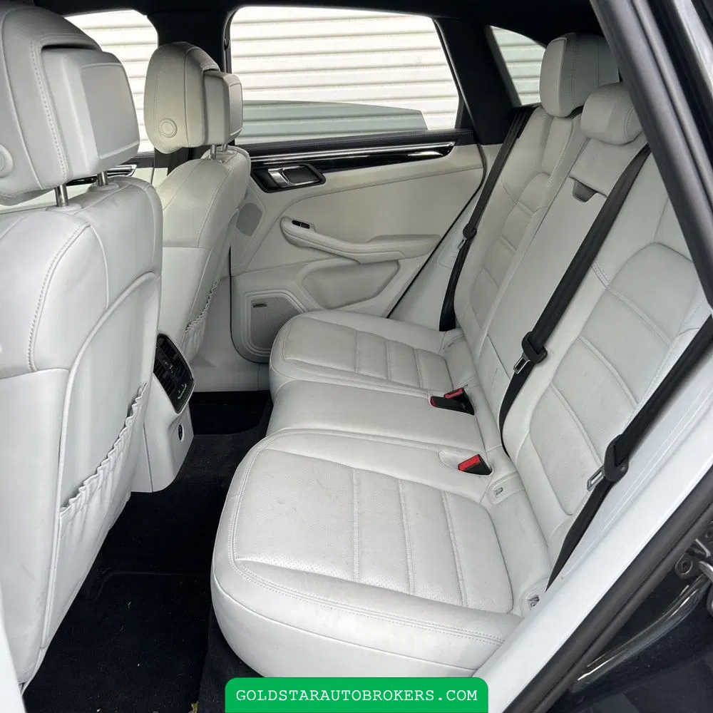 2022 Porsche Macan S