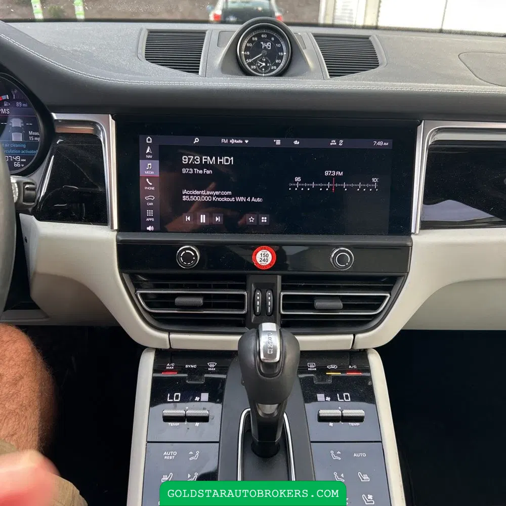 2022 Porsche Macan S