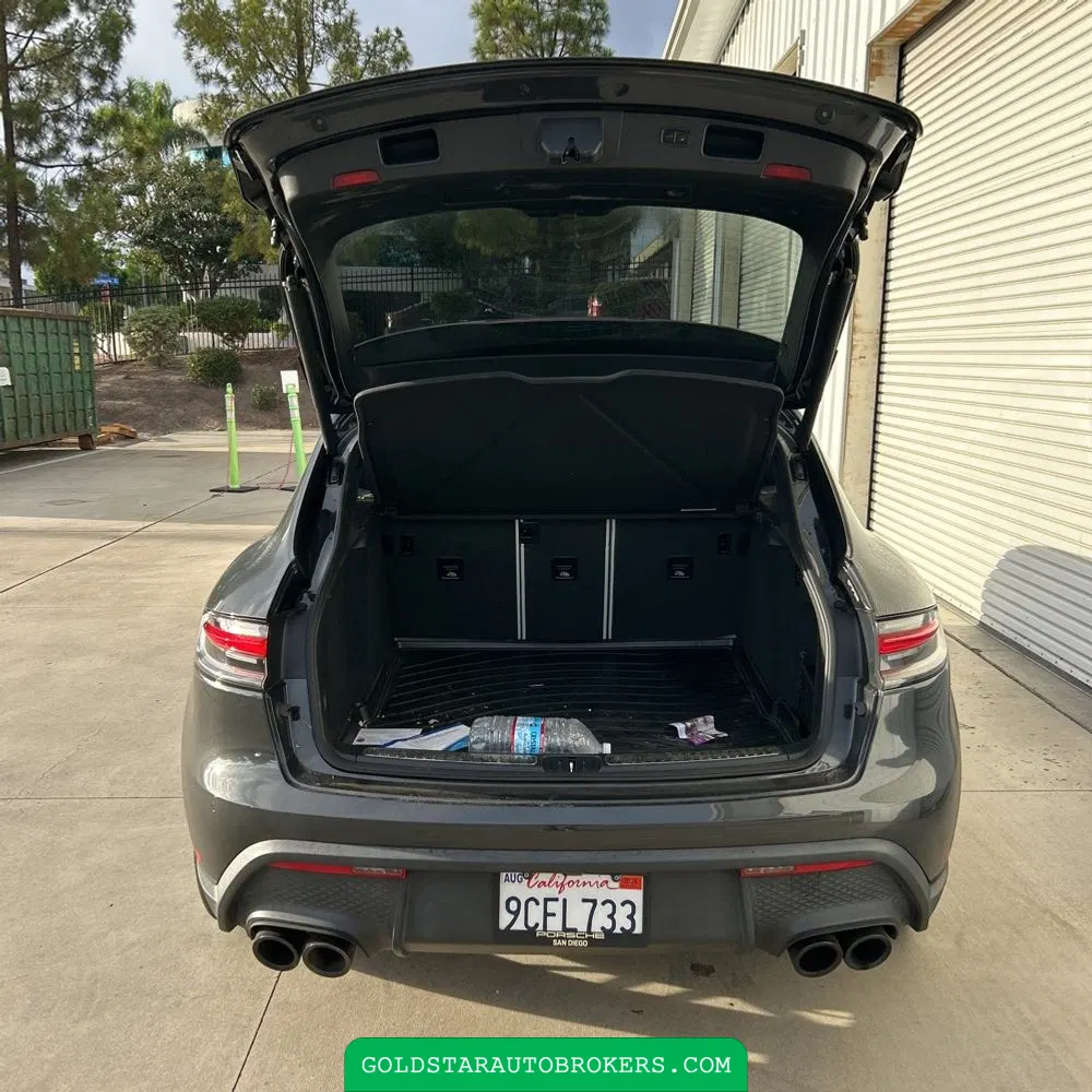 2022 Porsche Macan S