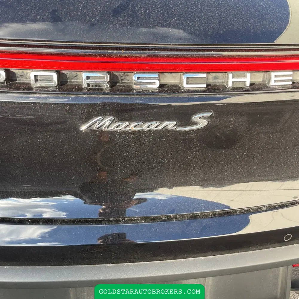 2022 Porsche Macan S