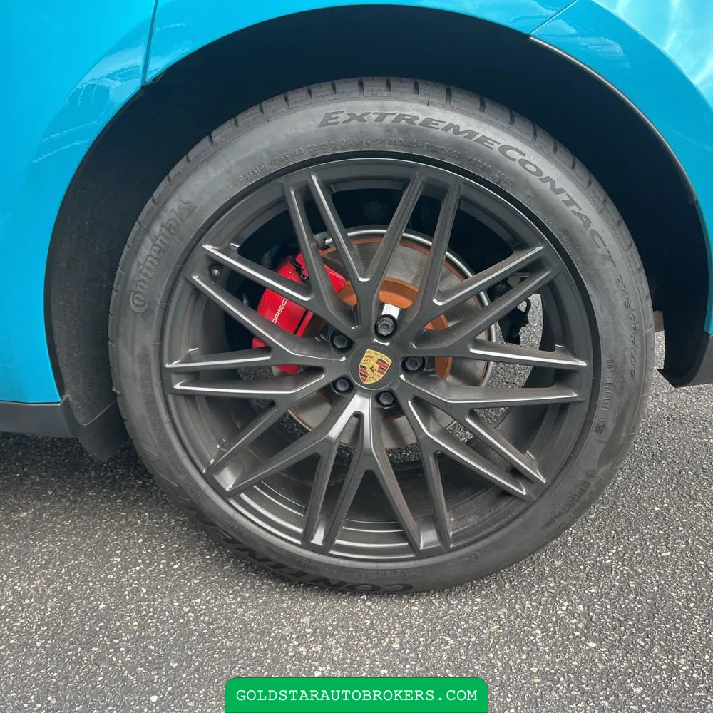 2022 Porsche Macan S