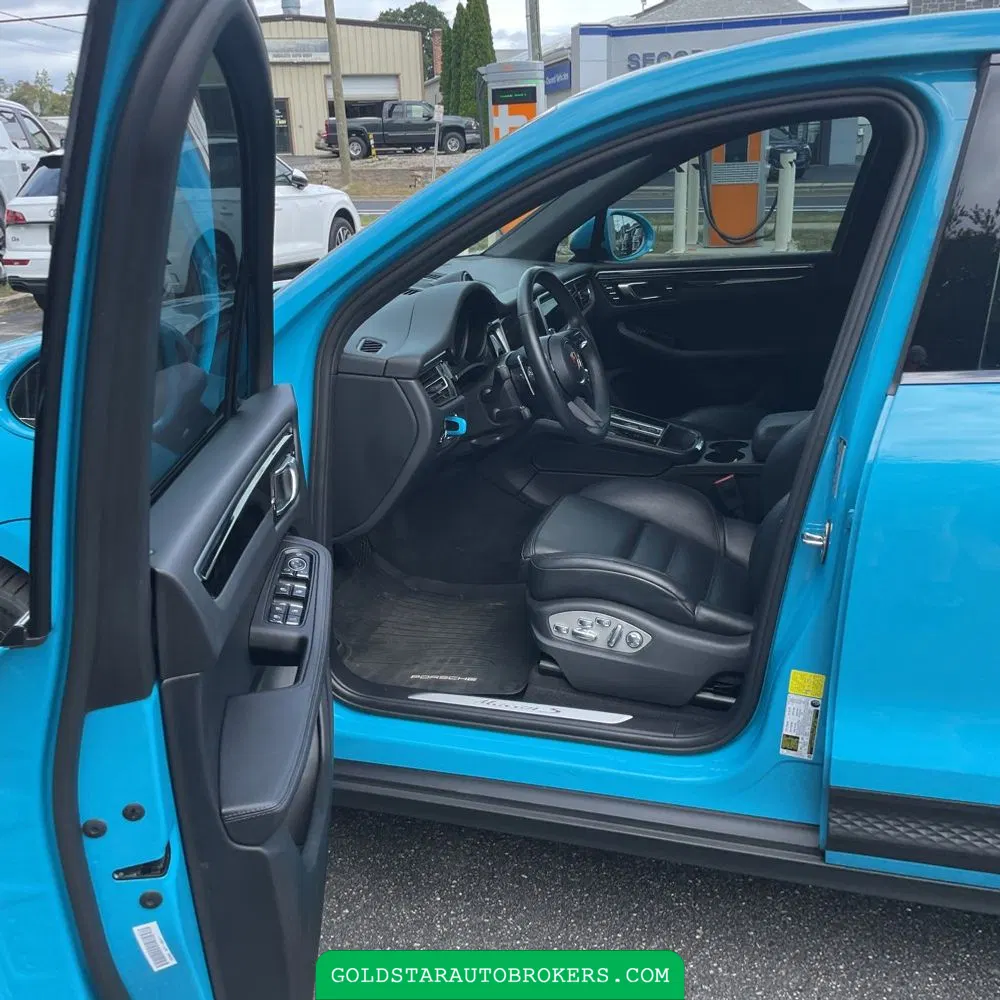 2022 Porsche Macan S