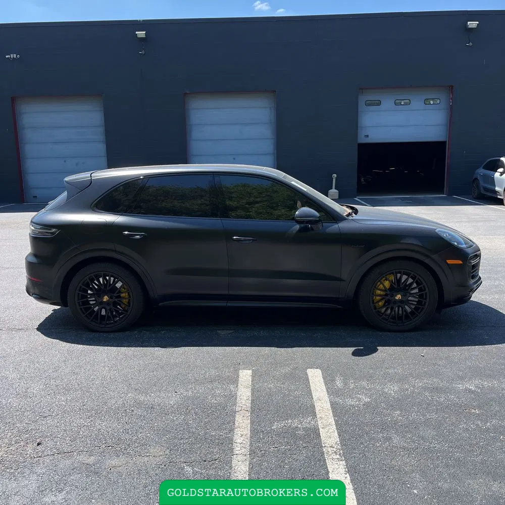 2021 Porsche Cayenne Turbo S E-Hybrid