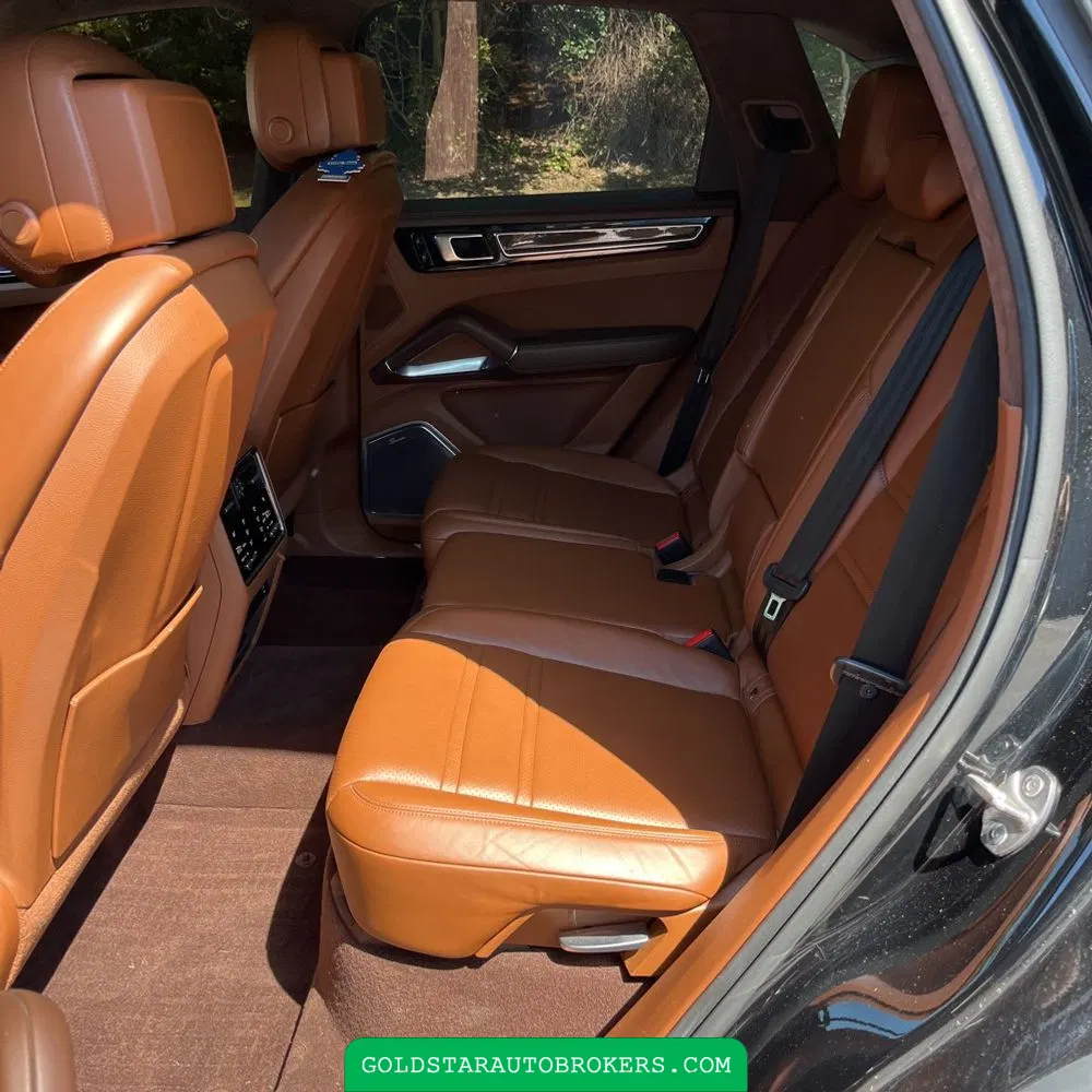 2021 Porsche Cayenne Turbo S E-Hybrid