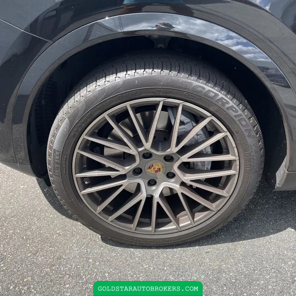 2023 Porsche Cayenne Coupe