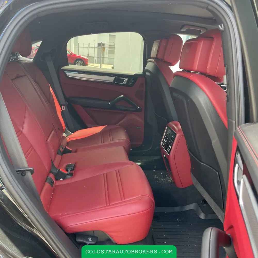 2023 Porsche Cayenne Coupe