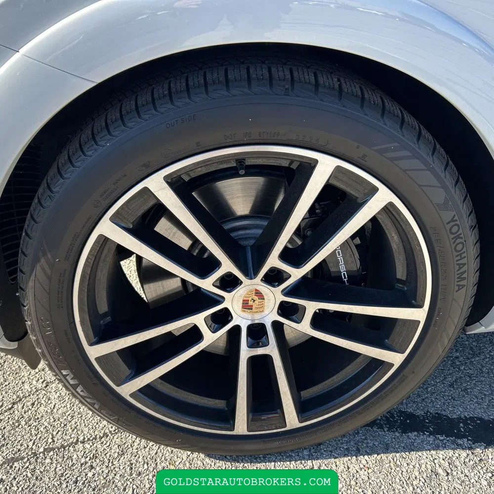 2025 Porsche Cayenne GTS