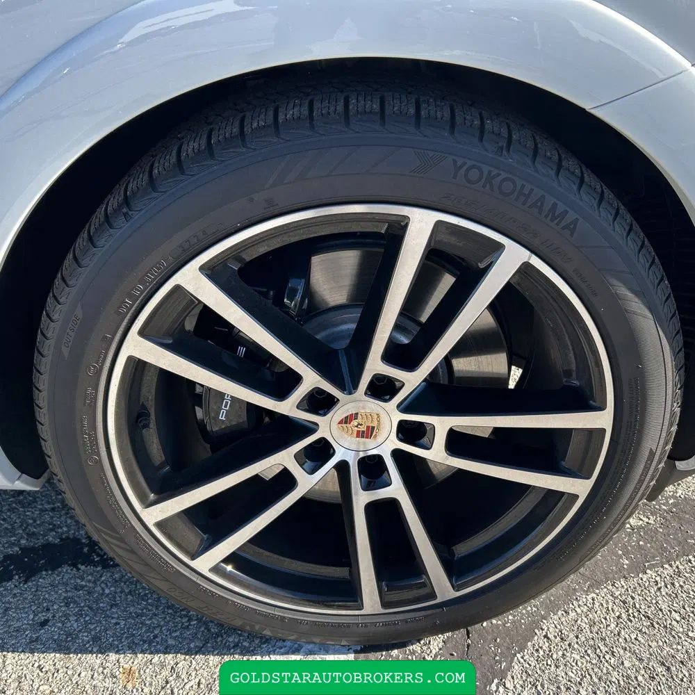 2025 Porsche Cayenne GTS