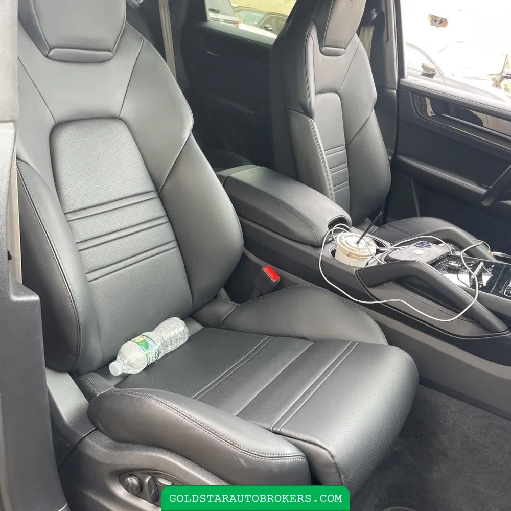 2025 Porsche Cayenne Turbo GT