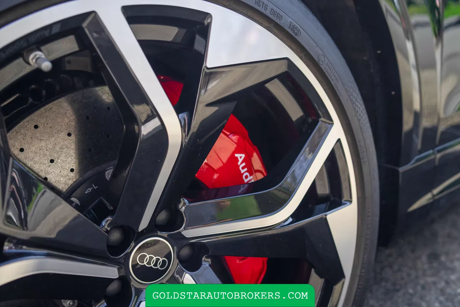 2023 Audi RS Q8