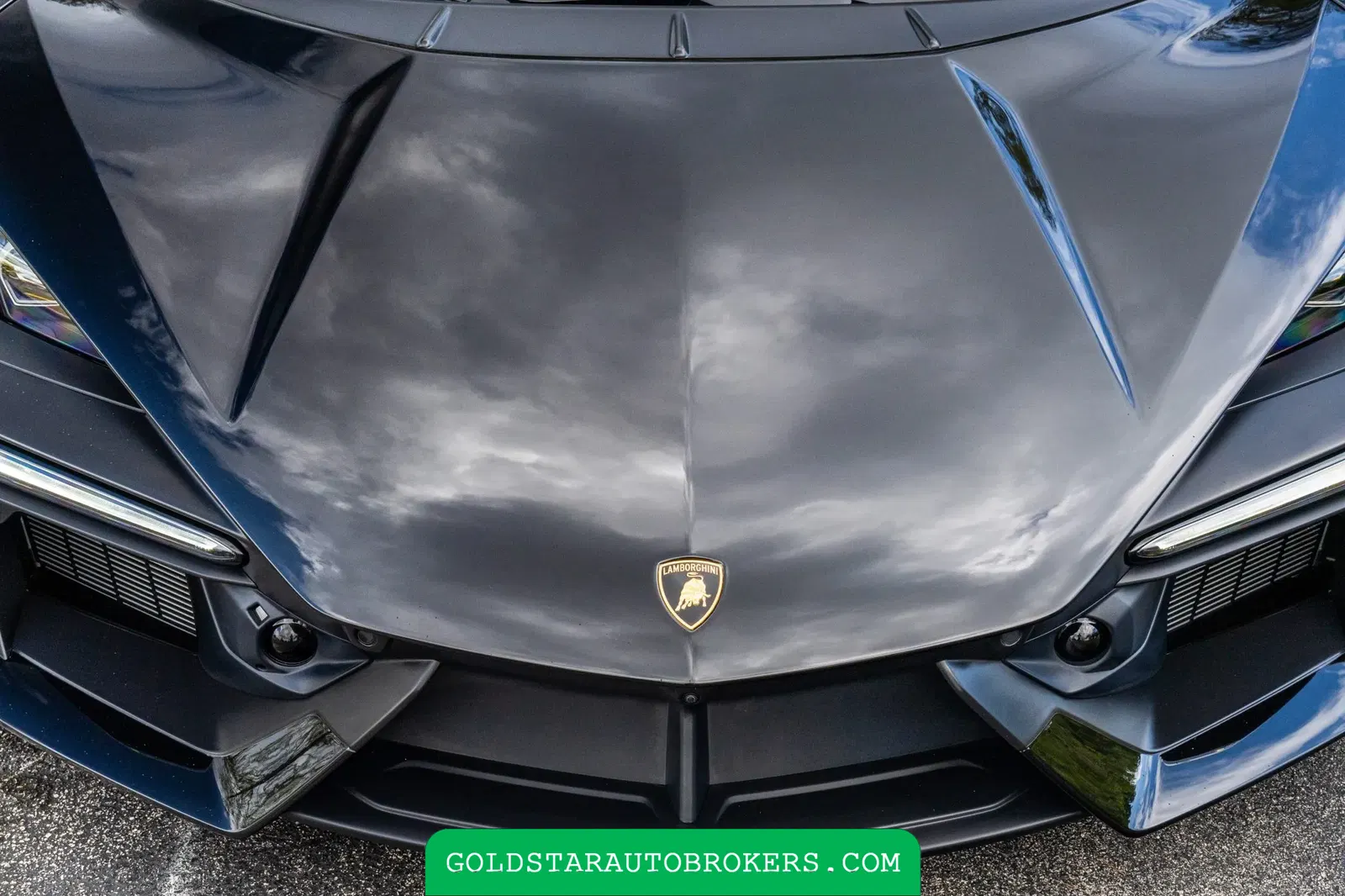 2024 Lamborghini Revuelto