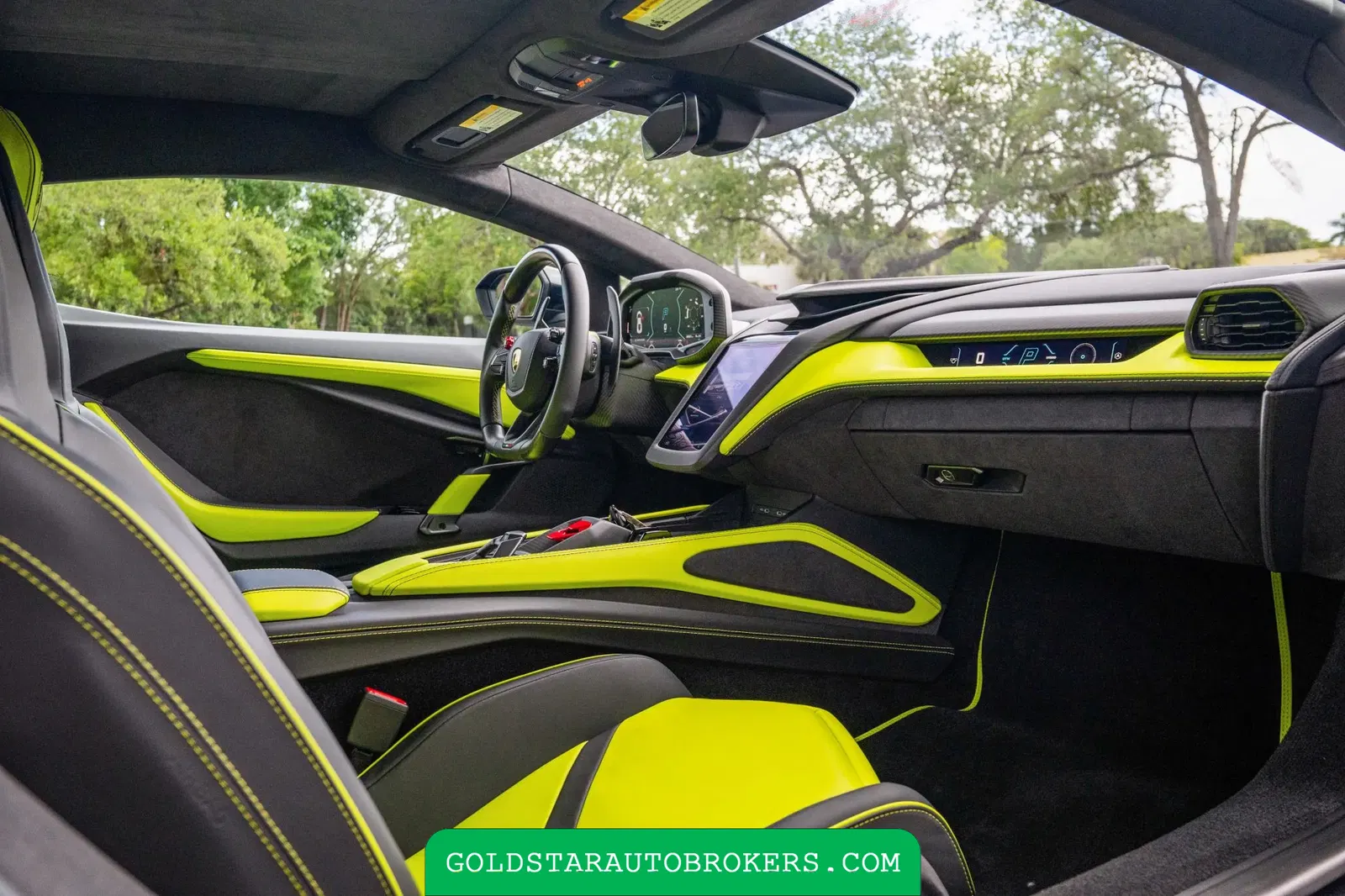 2024 Lamborghini Revuelto