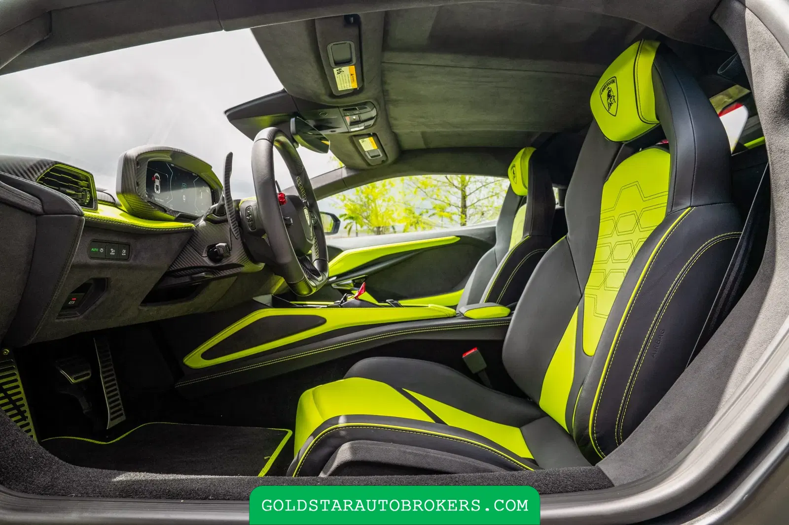 2024 Lamborghini Revuelto