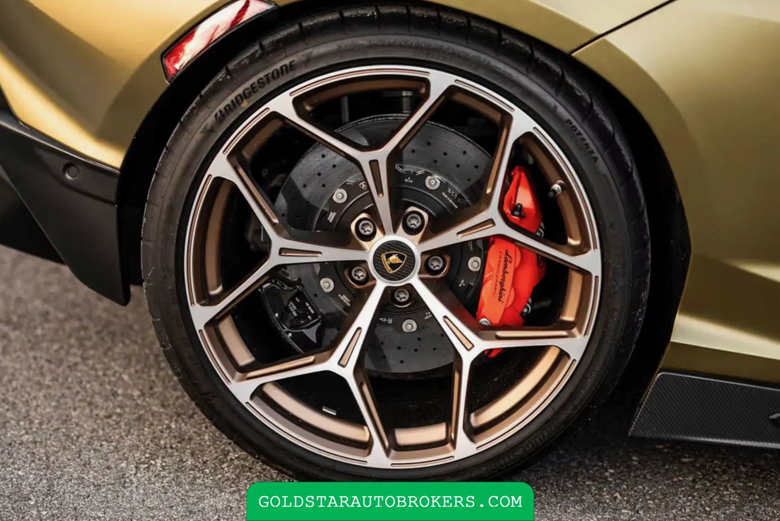 2025 Lamborghini Revuelto