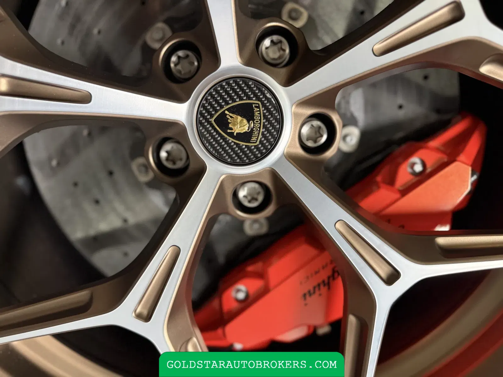 2025 Lamborghini Revuelto