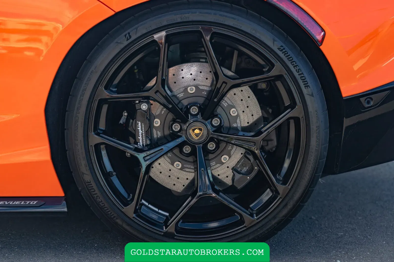 2024 Lamborghini Revuelto