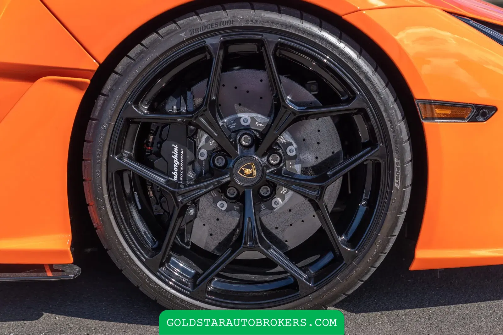 2024 Lamborghini Revuelto