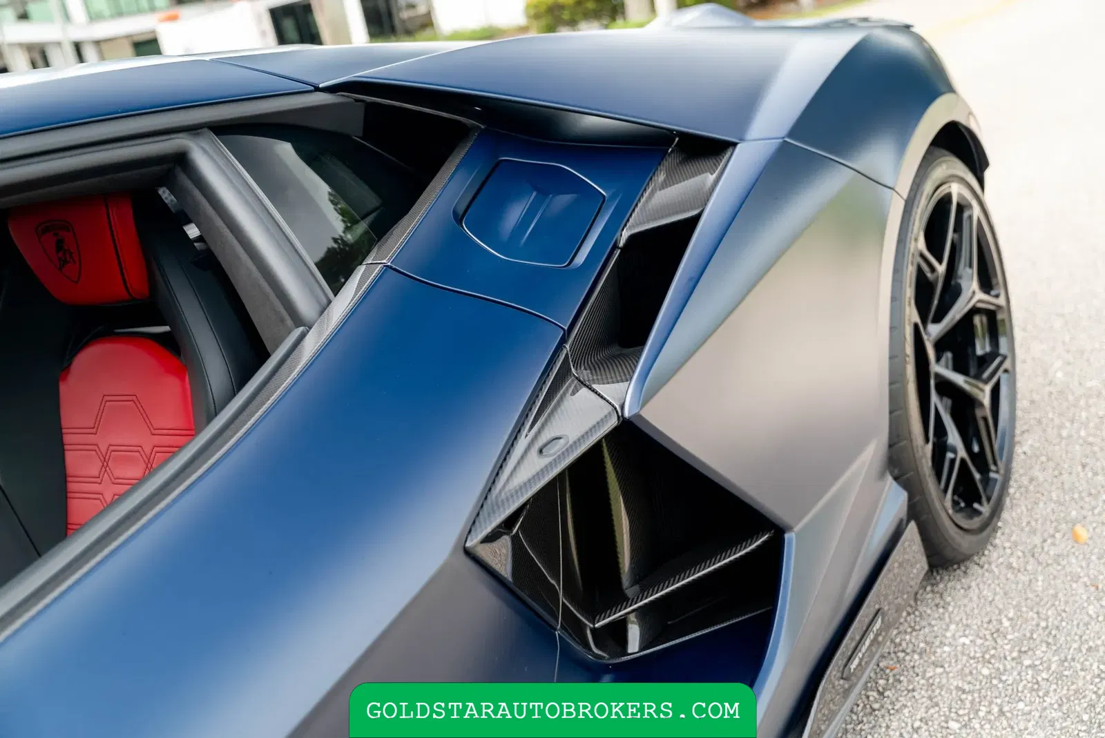 2025 Lamborghini Revuelto