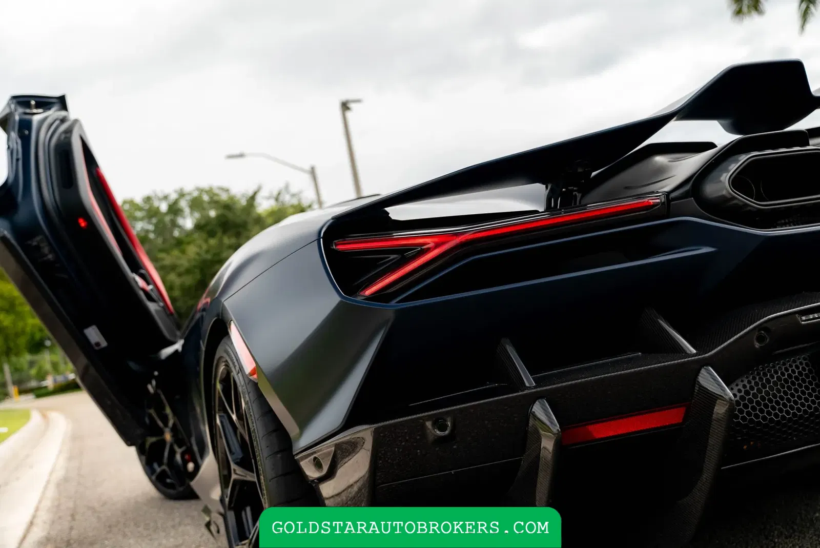 2025 Lamborghini Revuelto