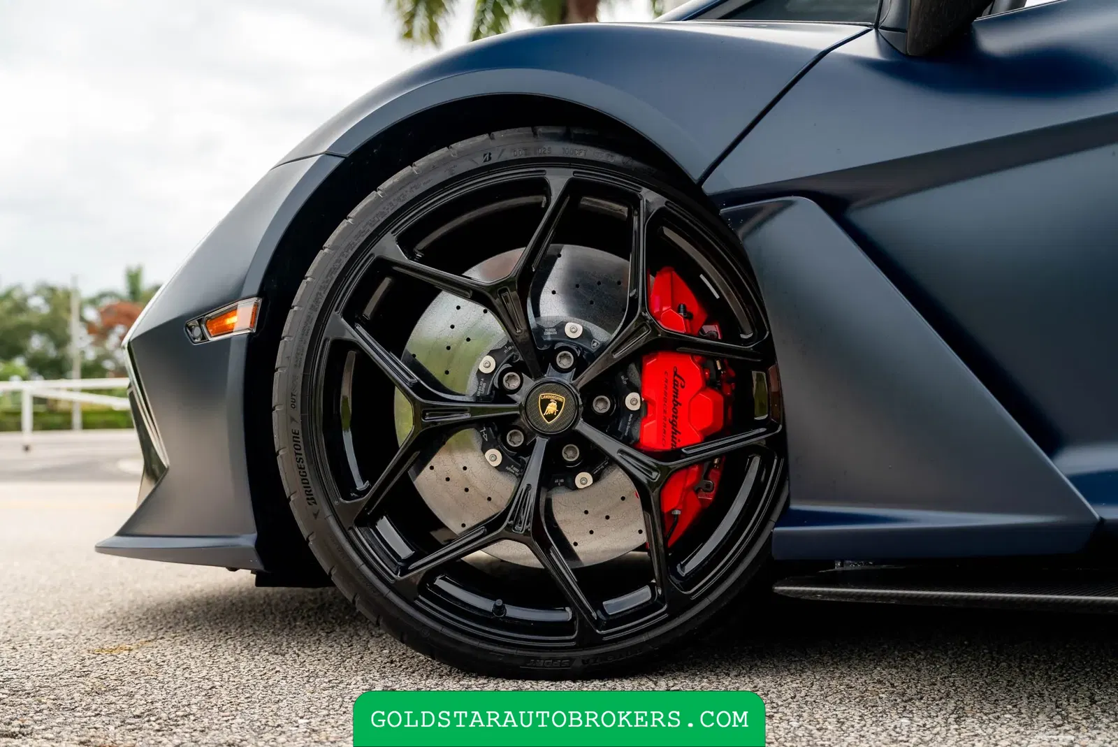 2025 Lamborghini Revuelto